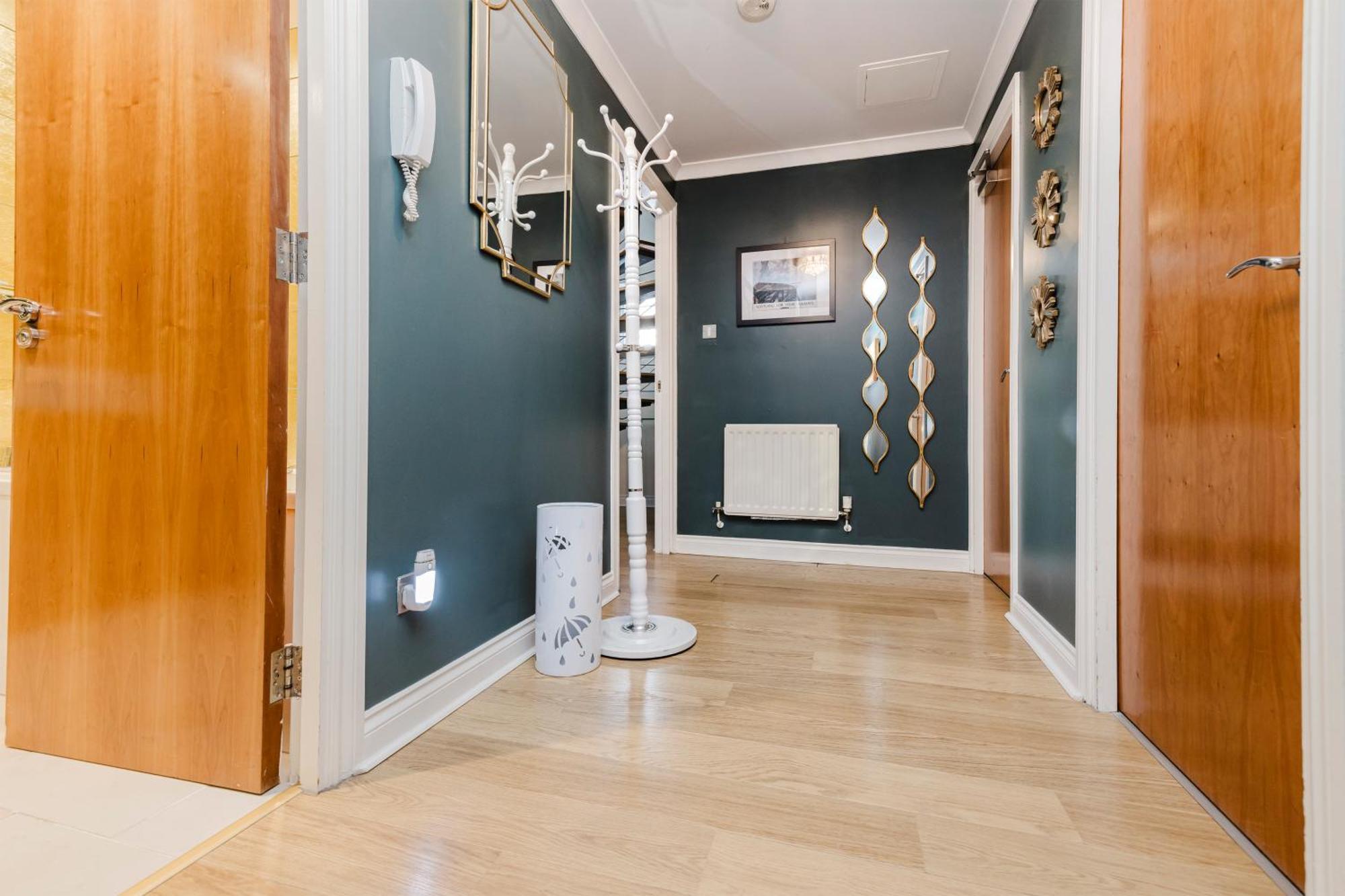 Joivy Stylish Apartment With Balcony In Old Town Edimburgo Esterno foto