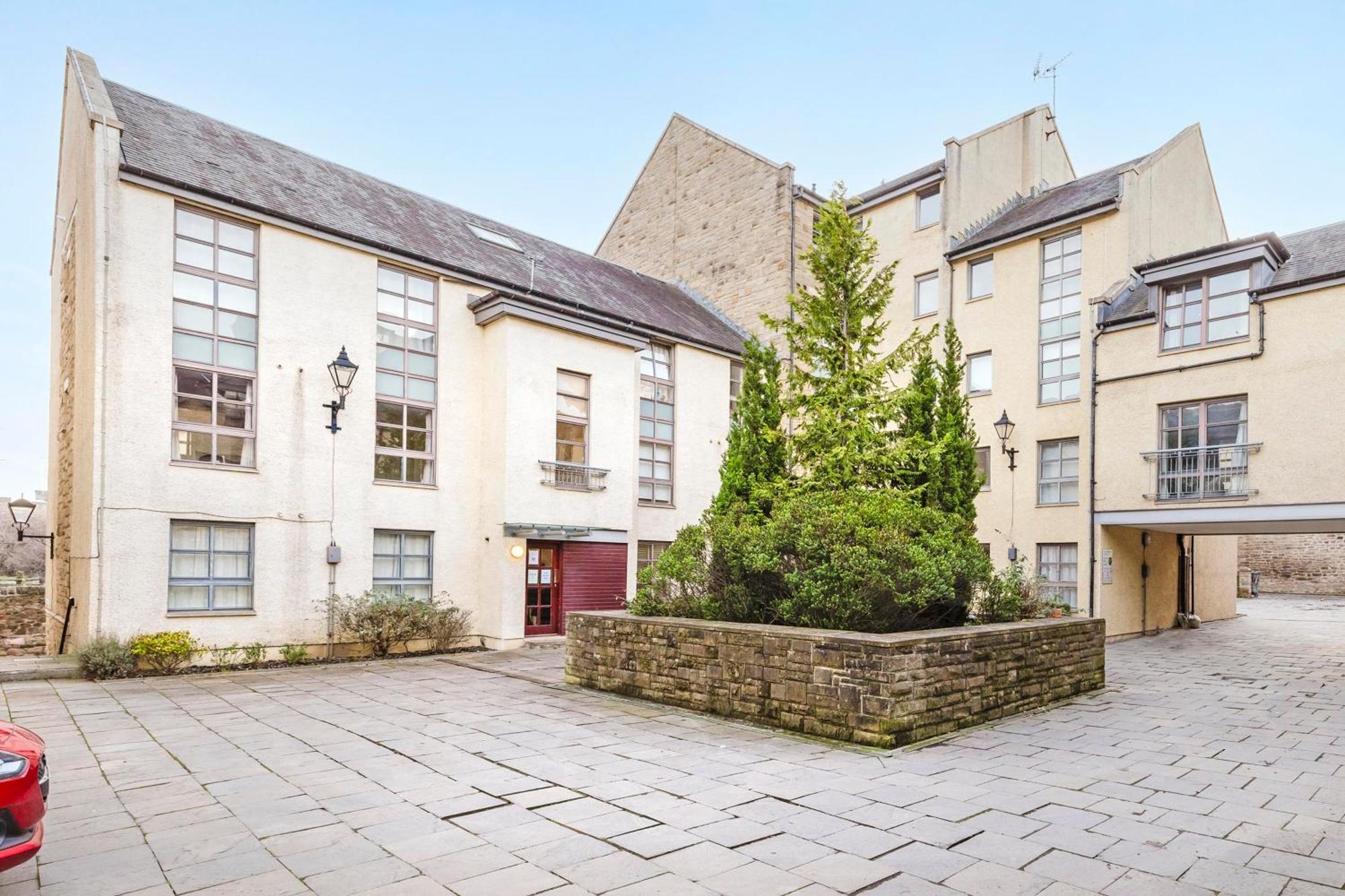 Joivy Stylish Apartment With Balcony In Old Town Edimburgo Esterno foto