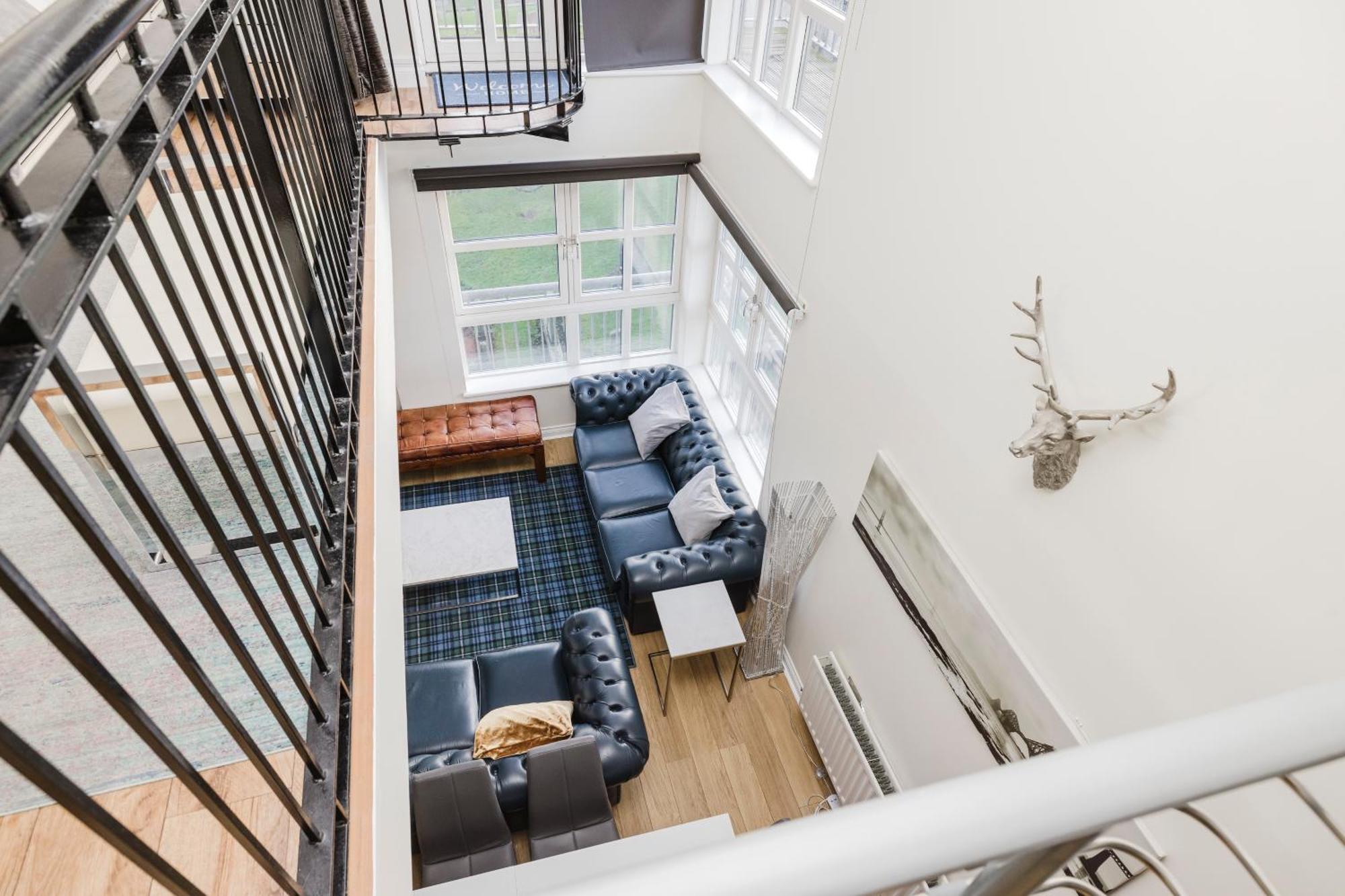 Joivy Stylish Apartment With Balcony In Old Town Edimburgo Esterno foto
