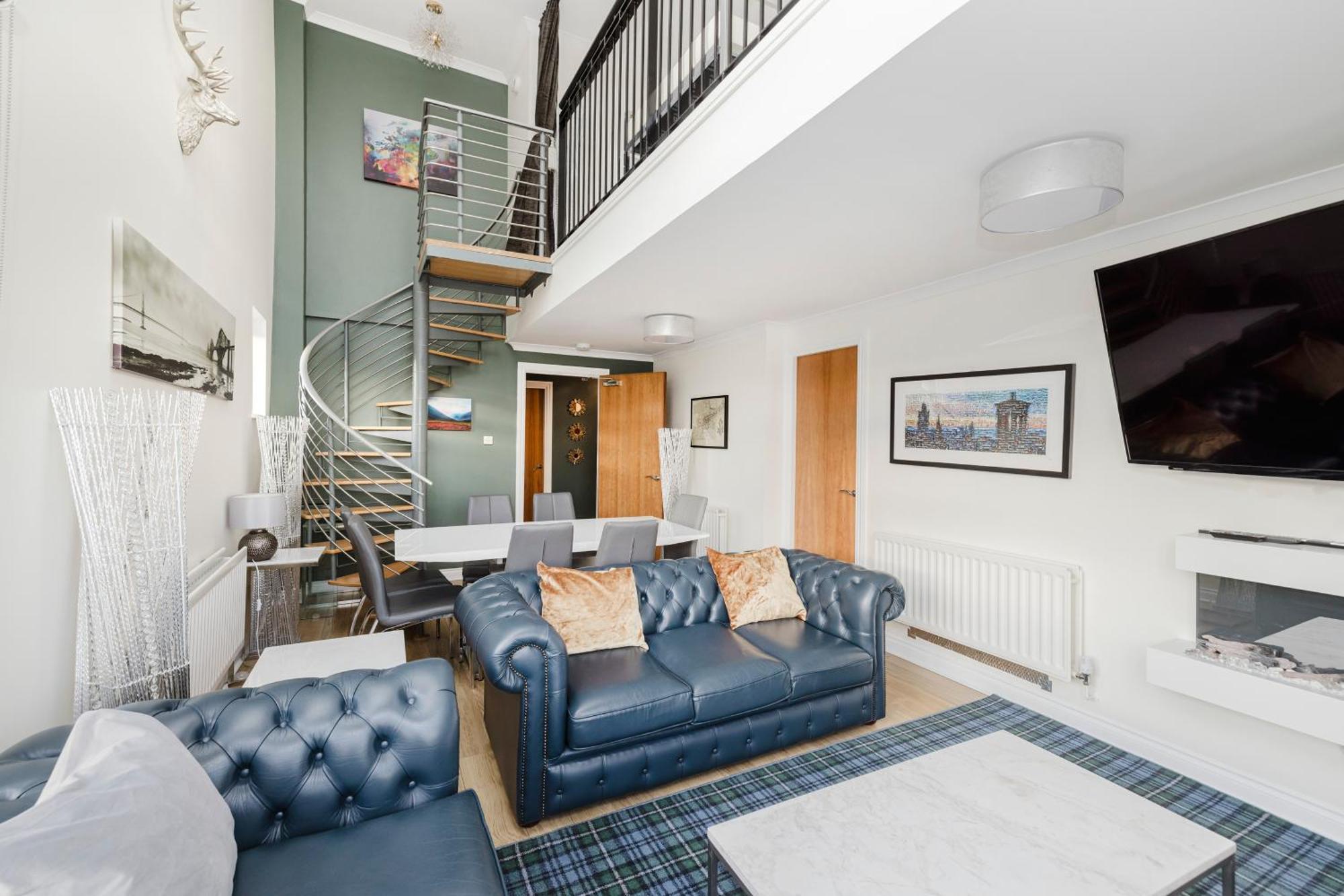 Joivy Stylish Apartment With Balcony In Old Town Edimburgo Esterno foto