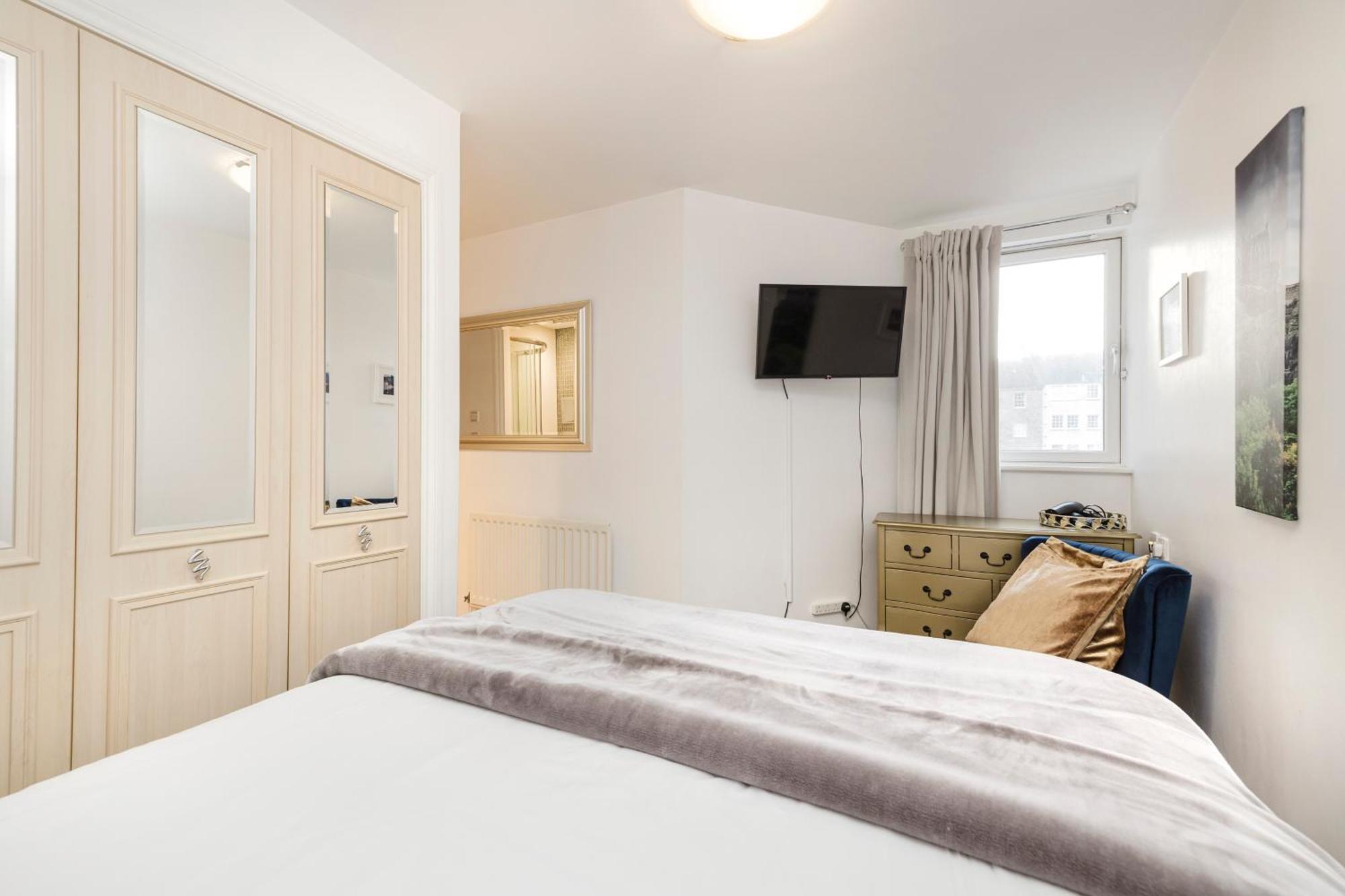 Joivy Stylish Apartment With Balcony In Old Town Edimburgo Esterno foto